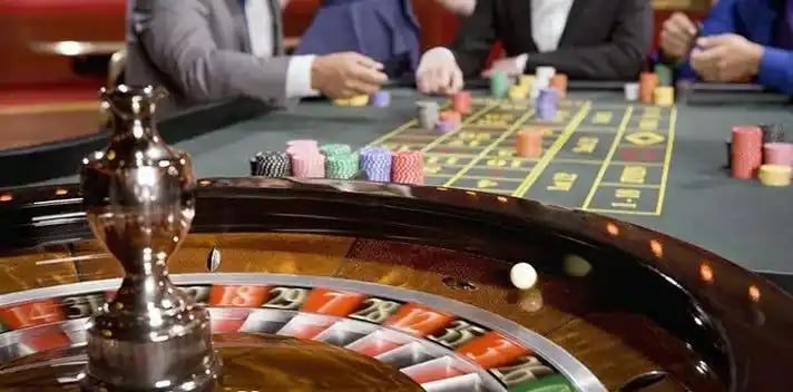 မြန်မာ Online Slot ဂိမ်းများ — Jackpot နှင့် Bonus Reels